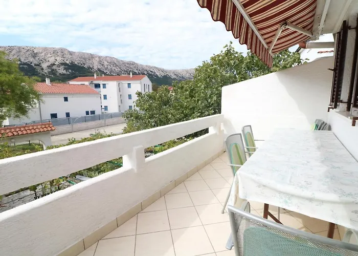 Tomasic With Terrace Baška