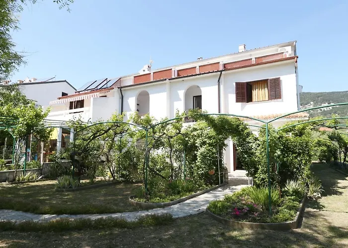 Tomasic With Terrace شقة *