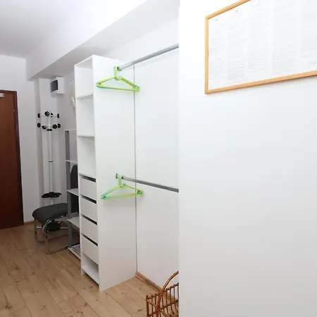 Apartment Tomasic With Terrace Baška