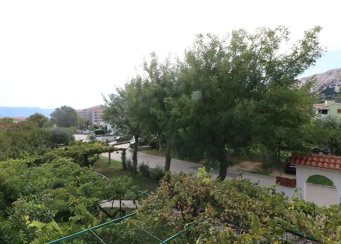 Tomasic With Terrace Baška